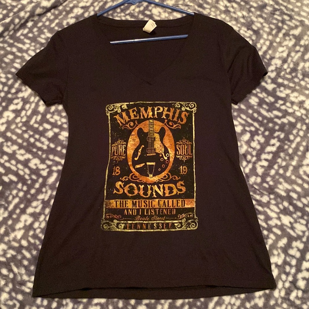 Black Memphis pure soul V-neck tee
